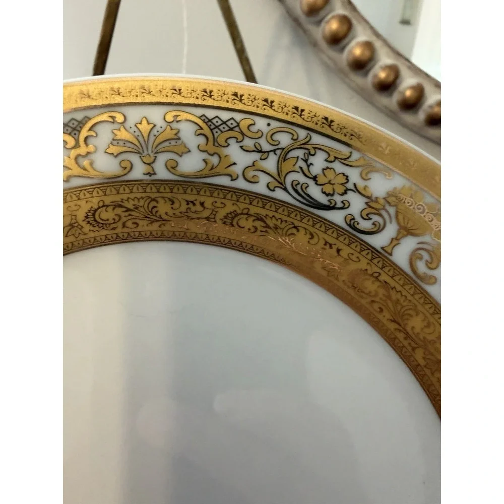 VTG GNA 9 Fine Porcelain Salad Plates Set of 4‎ Gold Encrusted Gold Trim 7-3/4